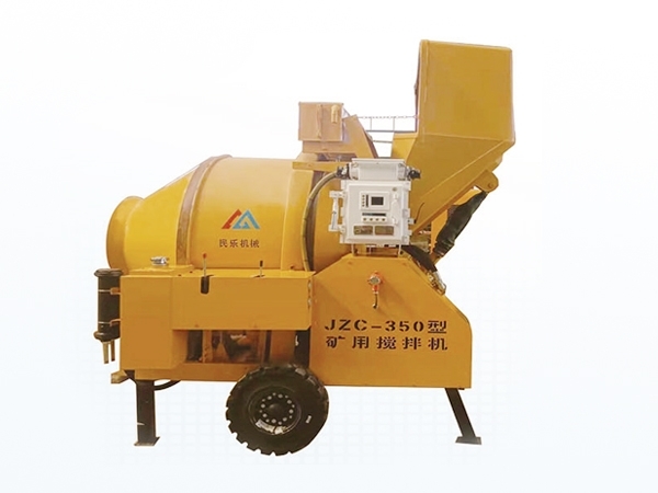 礦用濕噴臺(tái)車(chē)，礦用混凝土泵，礦用攪拌機(jī)發(fā)貨